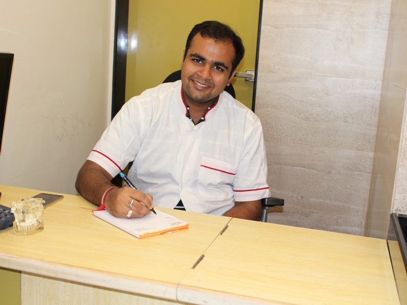 Dr. Pratik Chheda MDS Prosthodontics Dr. Pratik Chheda MDS Prosthodontics